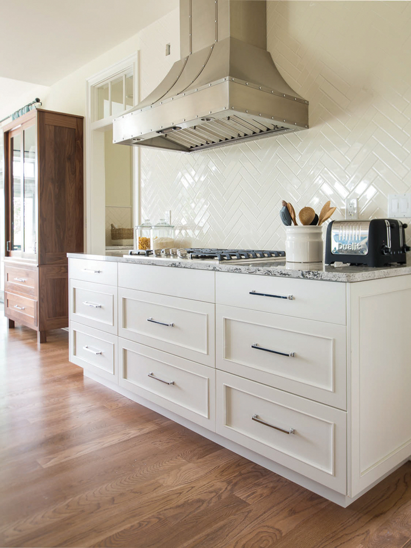 C11576 15 06 18 GS BHG 4259 0500 Edit 2 hi Blog 800x1067