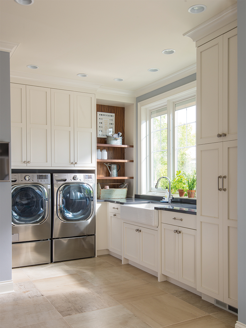 C11582 15 06 20 GS BHG 4259 1065 Edit hi 800x1067