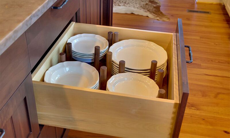 C11821 After Photo Peg Drawer Orig 750pxby450px